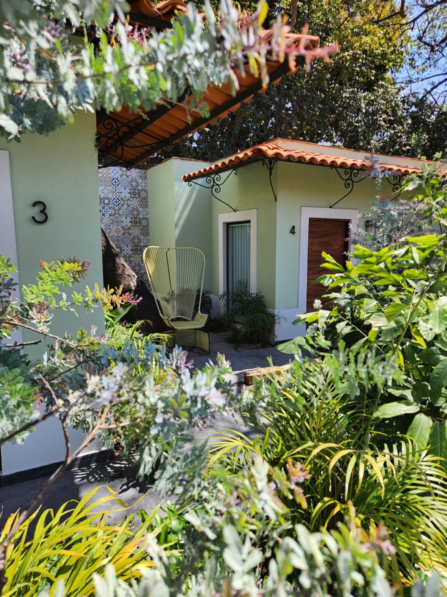 Hotel Boutique Villa Escondida, A Pasos De Lo Mejor En Tlaquepaque Exterior photo